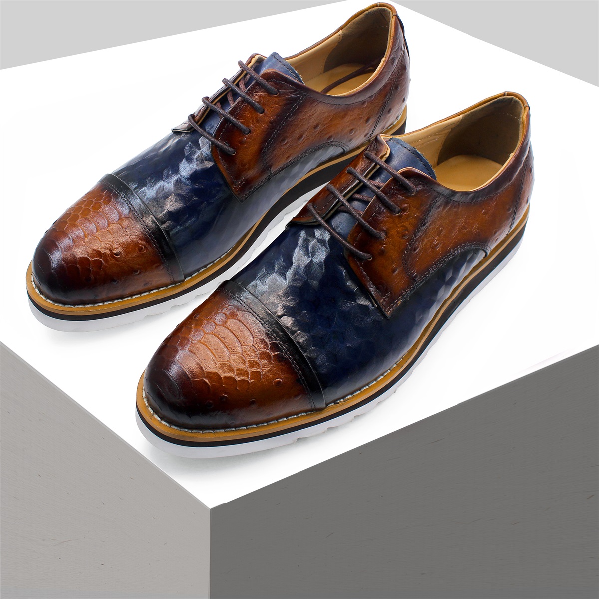 Men Formal Wear With Sneakers - Sepatu Kulit Asli Pria Mewah Sepatu