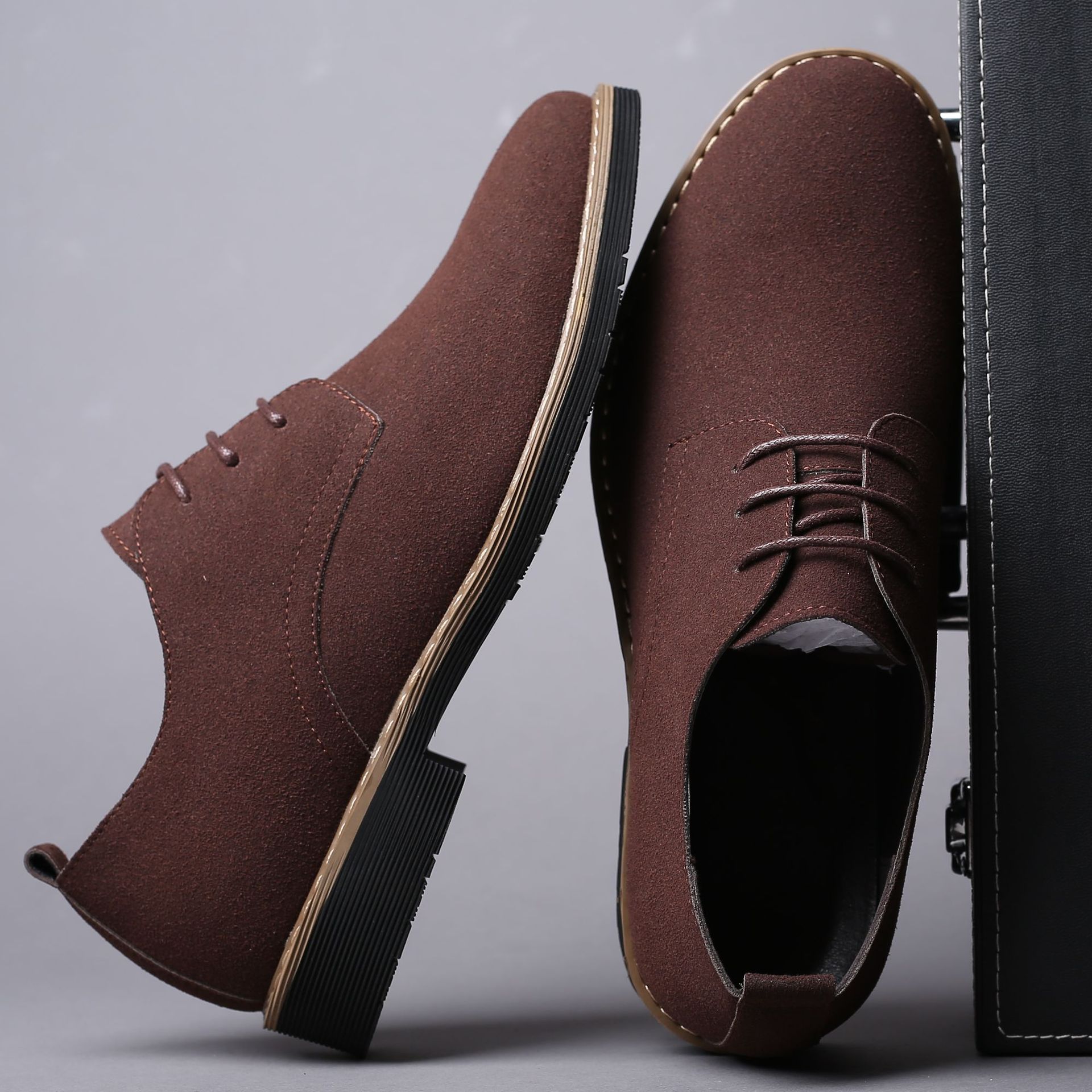 Sepatu Formal Pria Ukuran Besa - Men Formal Wear With Sneakers ulasan dan harga