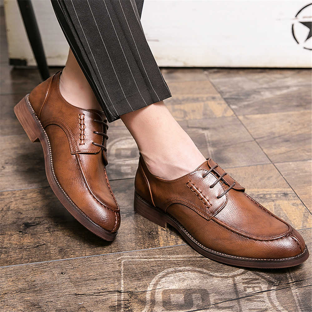 Sepatu Pria Ukuran Besar Anti- - Men Formal Wear With Sneakers ulasan dan harga