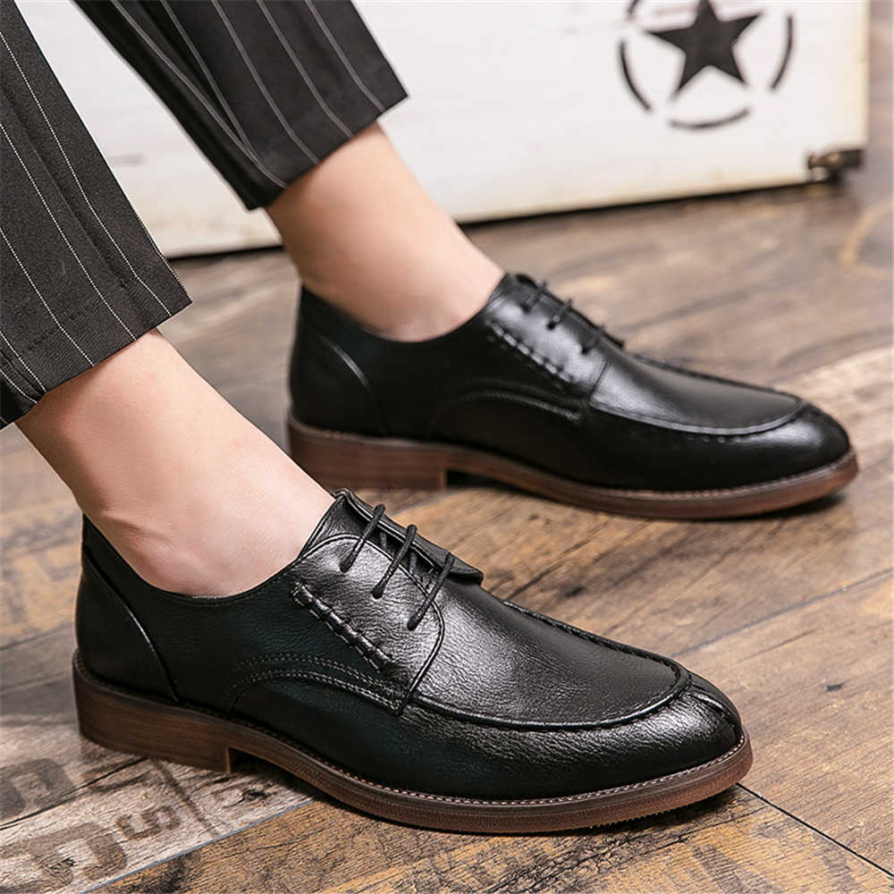 Sepatu Pria Ukuran Besar Anti- - Men Formal Wear With Sneakers ulasan dan harga